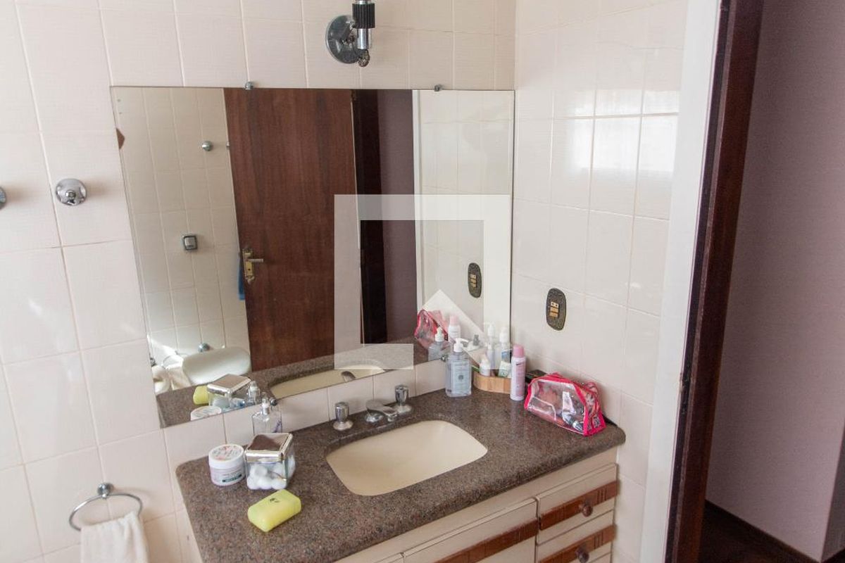Casa à Venda - Vila Brandina, 4 Quartos,  483 m2 em , Campinas - sp | SoloBR
