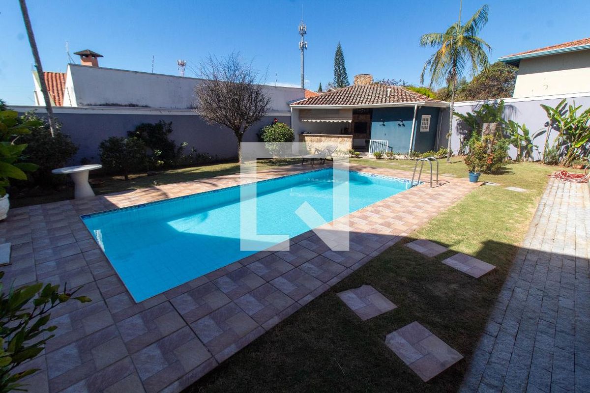 Casa à Venda - Vila Brandina, 4 Quartos,  483 m2 em , Campinas - sp | SoloBR