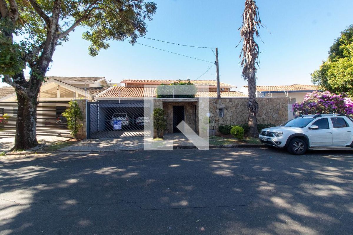 Casa à Venda - Vila Brandina, 4 Quartos,  483 m2 em , Campinas - sp | SoloBR