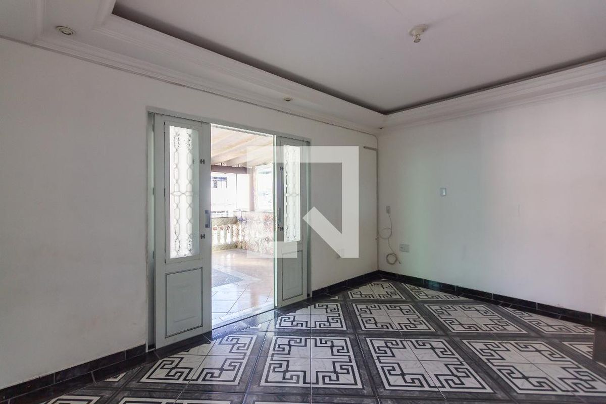 Casa, 3 quartos, 180 m² - Foto 1