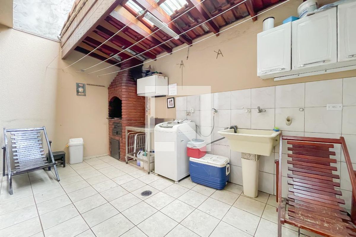Casa, 3 quartos, 250 m² - Foto 35