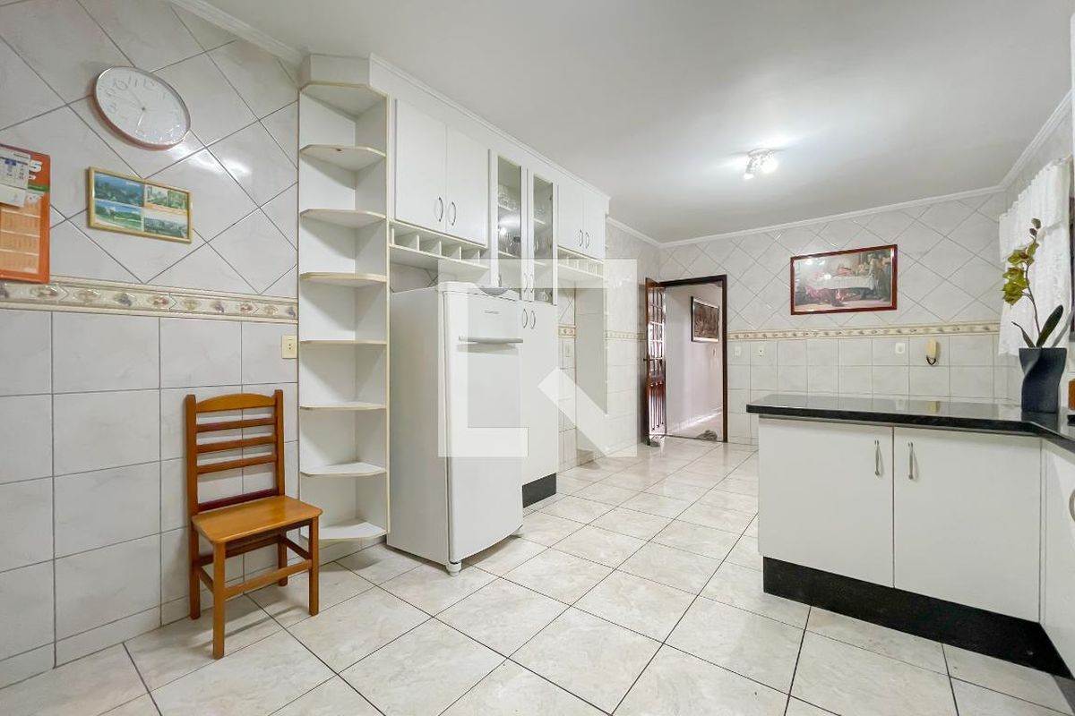 Casa, 3 quartos, 250 m² - Foto 31