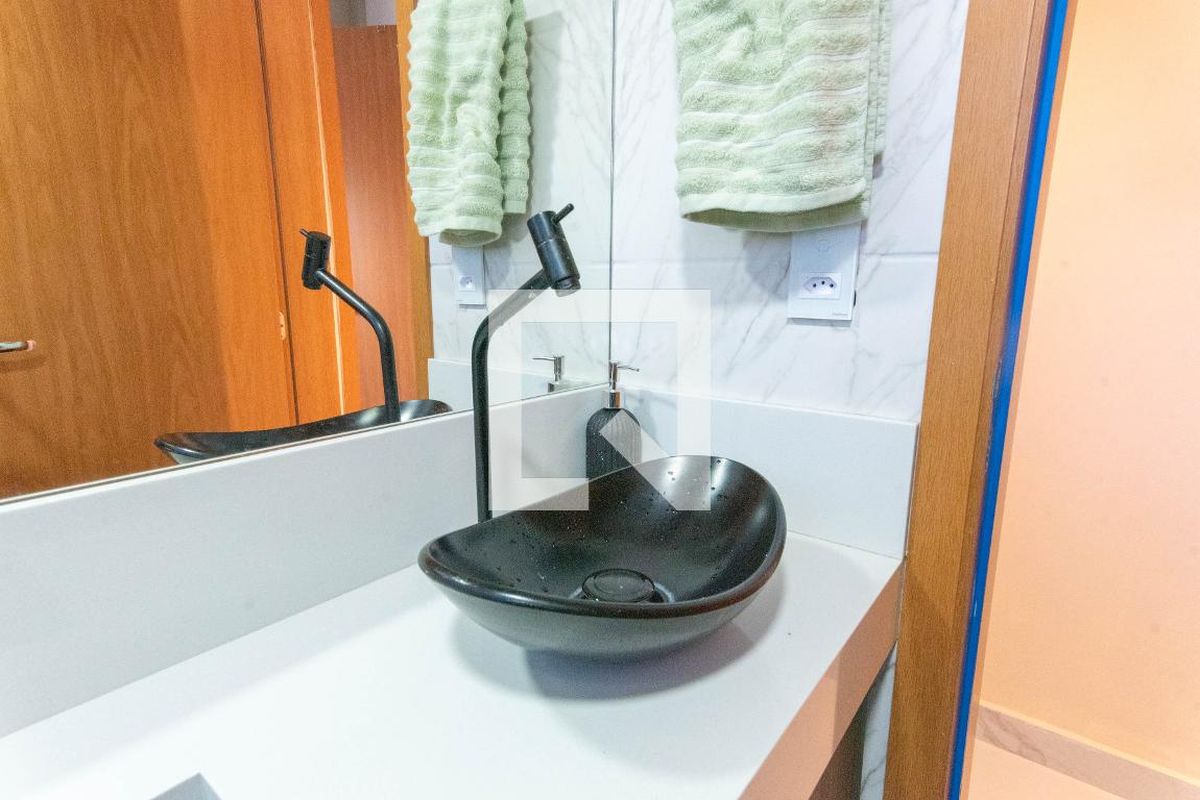 Apartamento à Venda - Parque Prado, 2 Quartos,  70 m2 em , Campinas - sp | SoloBR