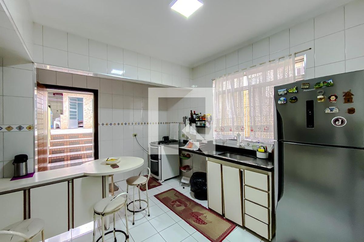 Casa, 3 quartos, 220 m² - Foto 38
