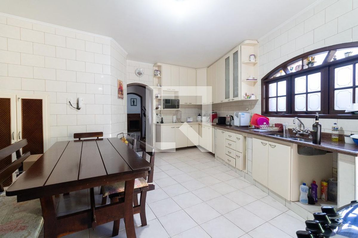 Casa, 4 quartos, 278 m² - Foto 42