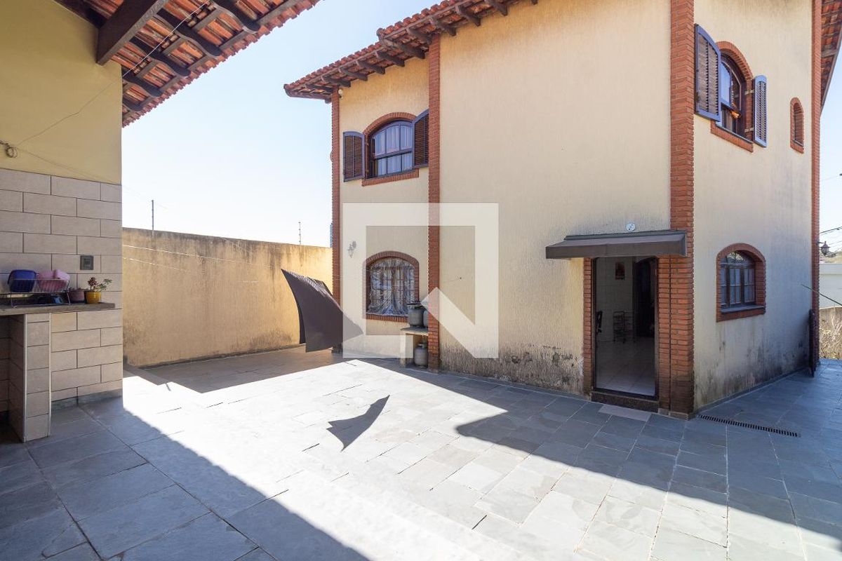 Casa, 4 quartos, 278 m² - Foto 44