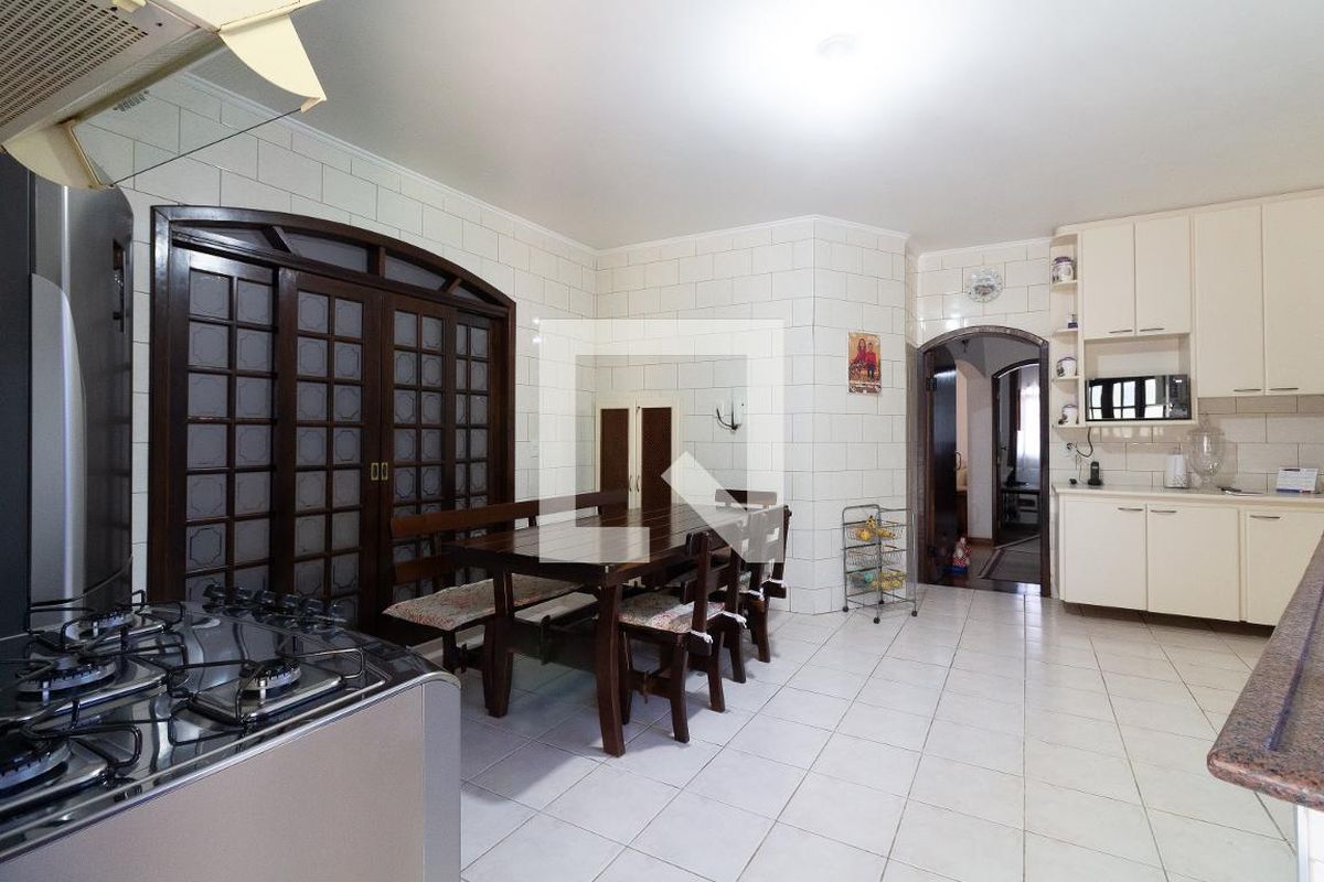 Casa, 4 quartos, 278 m² - Foto 41