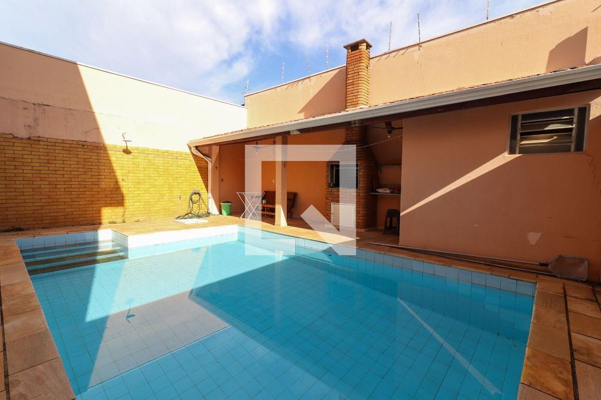 Casa à Venda - Jardim Flamboyant, 3 Quartos,  152 m2 em , Campinas - sp | SoloBR