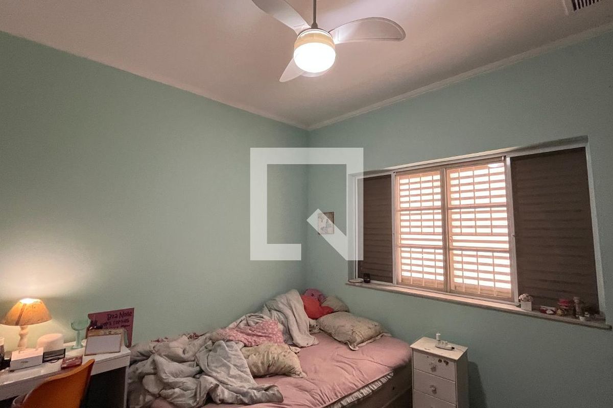 Casa à Venda - Jardim Flamboyant, 3 Quartos,  152 m2 em , Campinas - sp | SoloBR