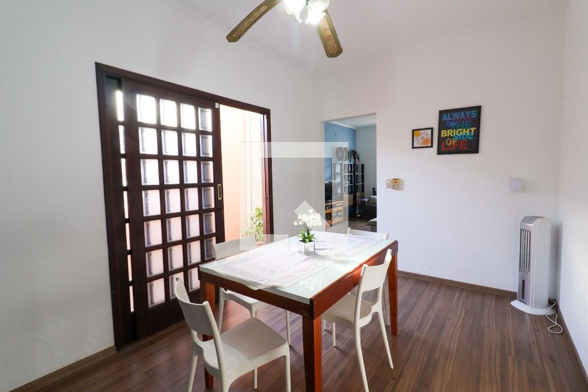 Casa à Venda - Jardim Flamboyant, 3 Quartos,  152 m2 em , Campinas - sp | SoloBR