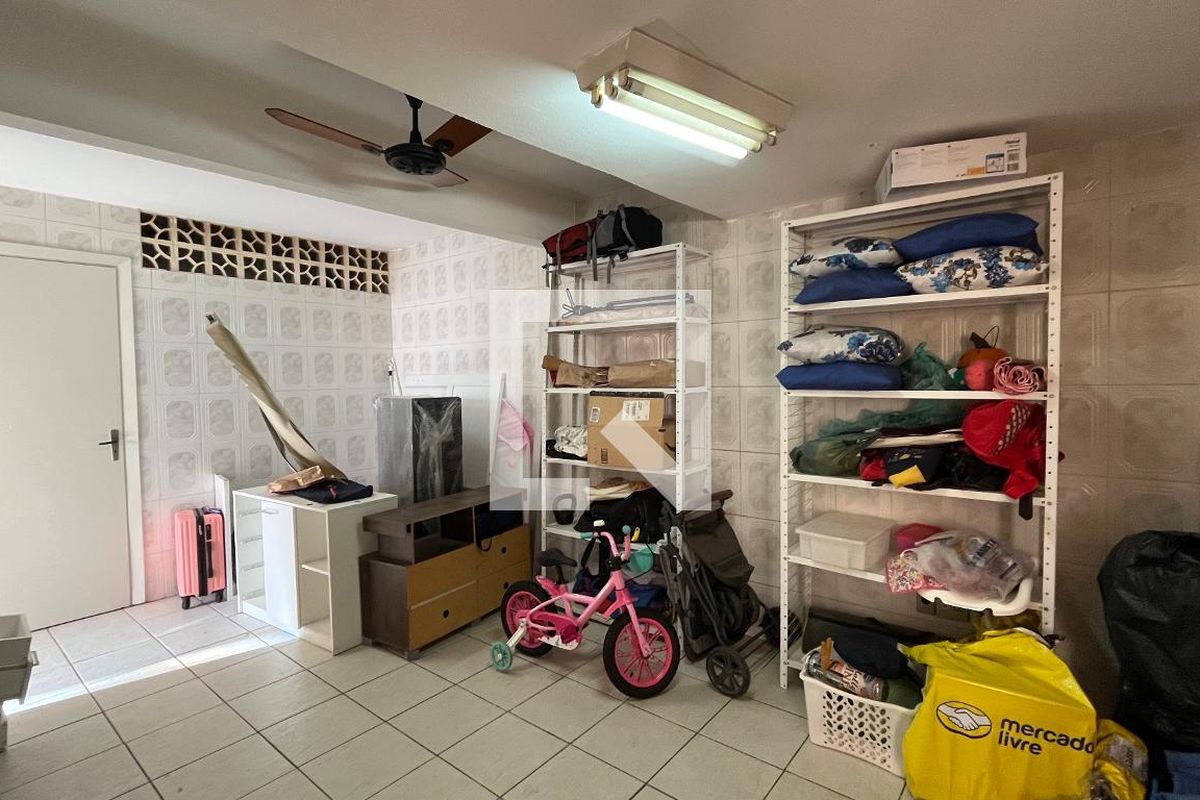 Casa à Venda - Jardim Flamboyant, 3 Quartos,  152 m2 em , Campinas - sp | SoloBR