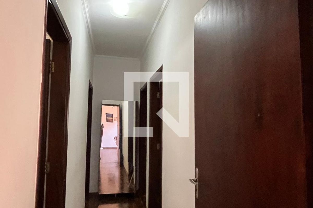 Casa à Venda - Jardim Flamboyant, 3 Quartos,  152 m2 em , Campinas - sp | SoloBR