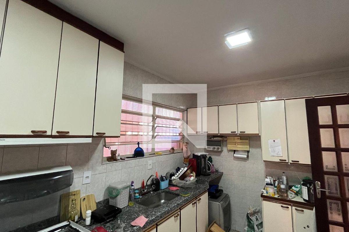 Casa à Venda - Jardim Flamboyant, 3 Quartos,  152 m2 em , Campinas - sp | SoloBR