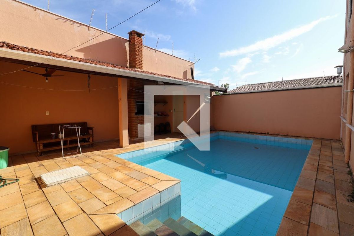 Casa à Venda - Jardim Flamboyant, 3 Quartos,  152 m2 em , Campinas - sp | SoloBR