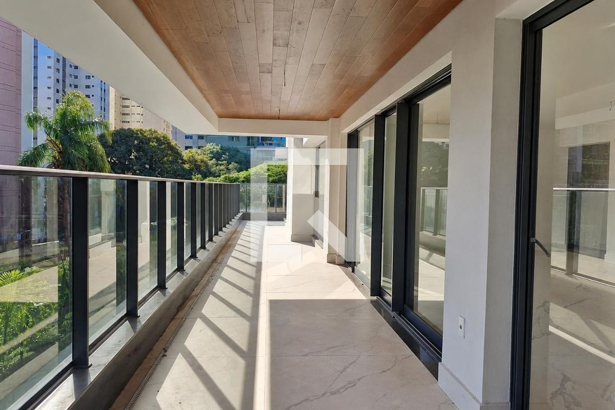 Apartamento à Venda - Cambuí, 3 Quartos,  217 m2 em , Campinas - sp | SoloBR