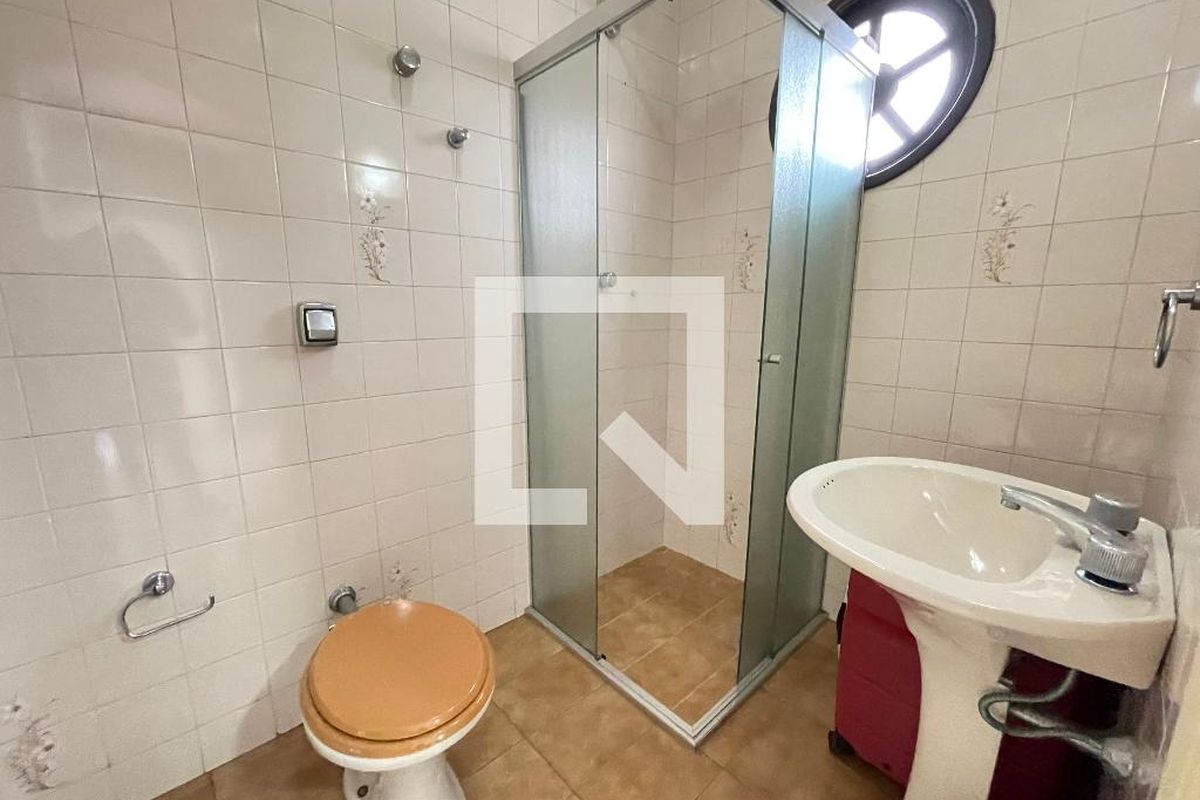 Casa, 3 quartos, 264 m² - Foto 32