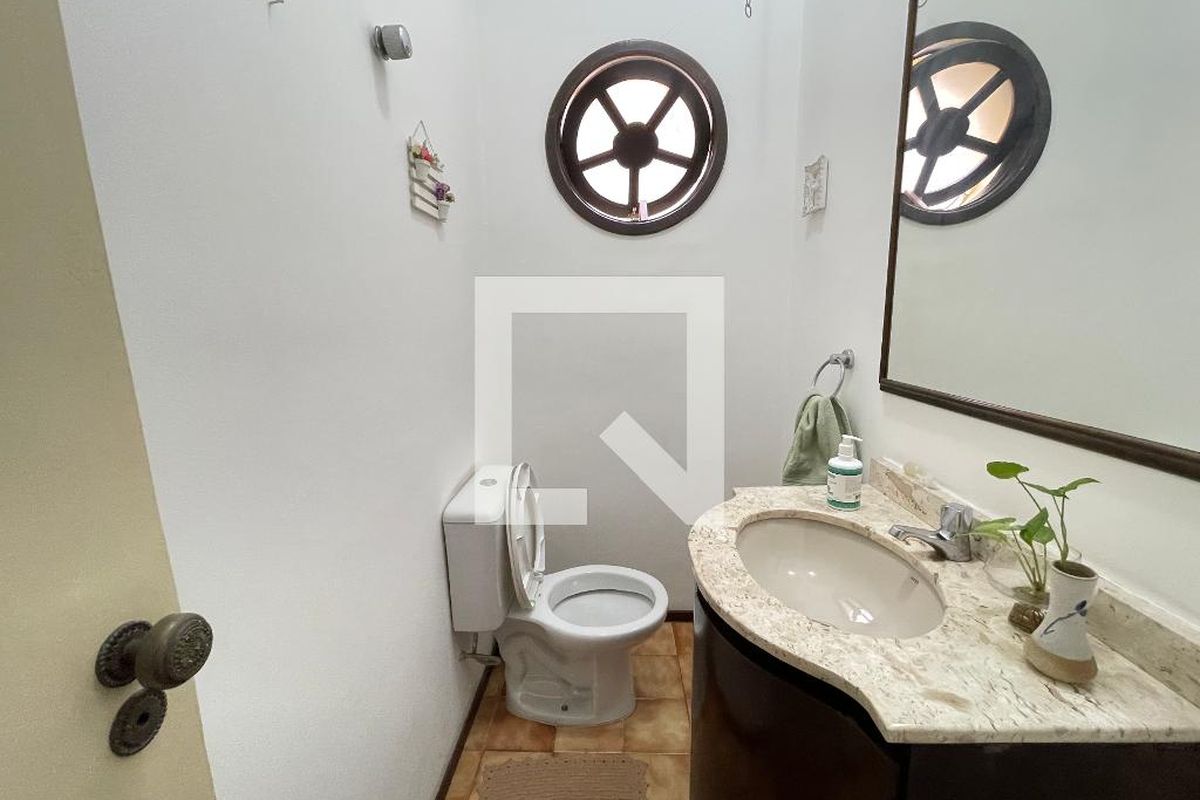 Casa, 3 quartos, 264 m² - Foto 38