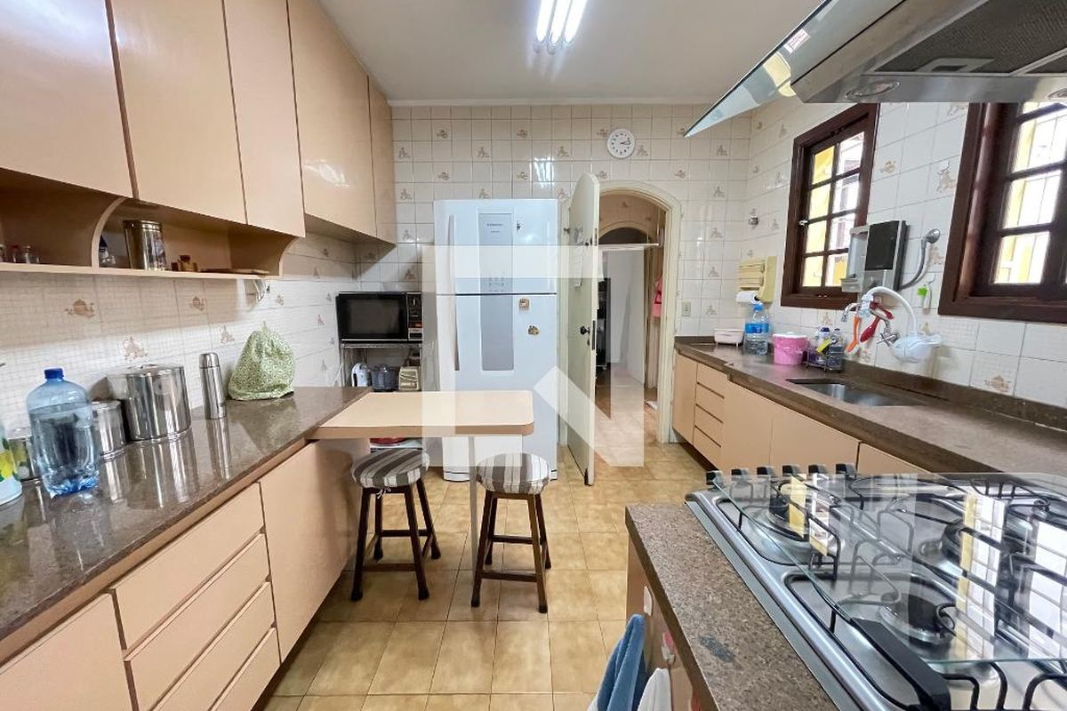 Casa, 3 quartos, 264 m² - Foto 49