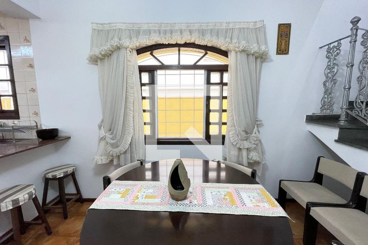 Casa, 3 quartos, 264 m² - Foto 46