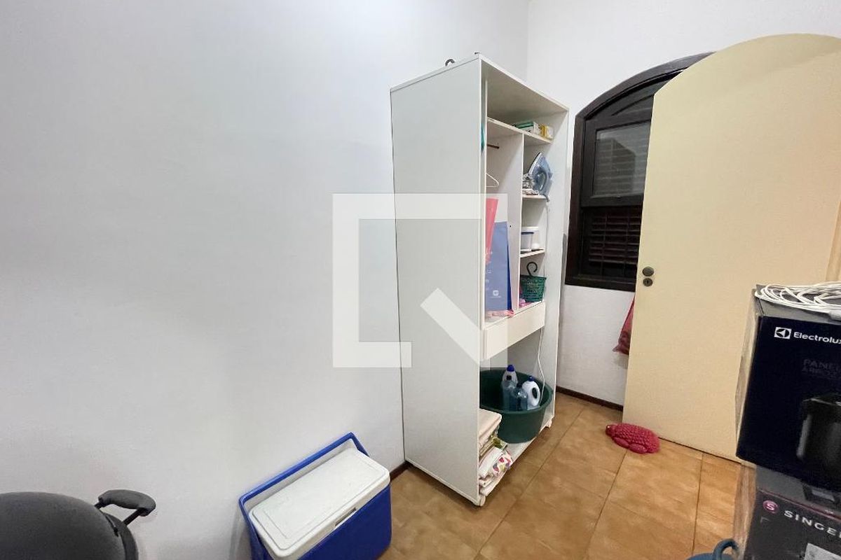 Casa, 3 quartos, 264 m² - Foto 28