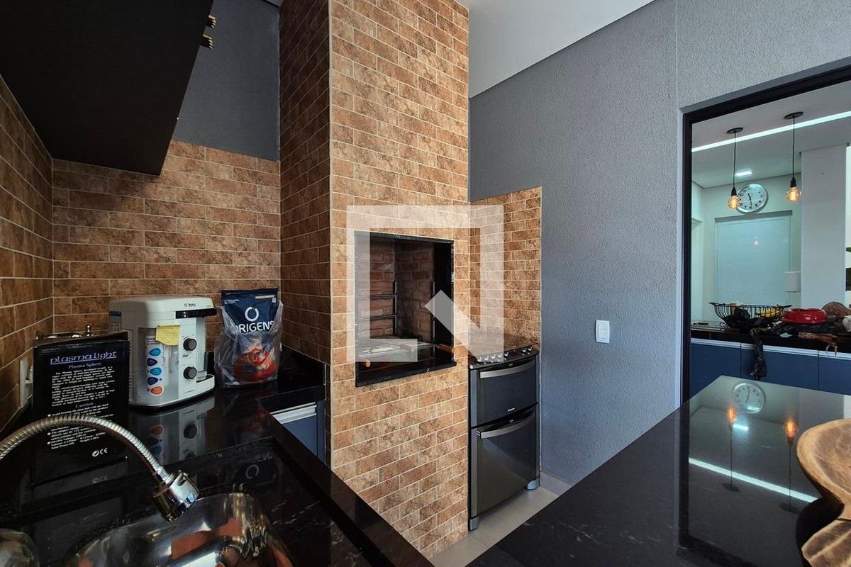 Casa à Venda - Swiss Park, 4 Quartos,  350 m2 em , Campinas - sp | SoloBR