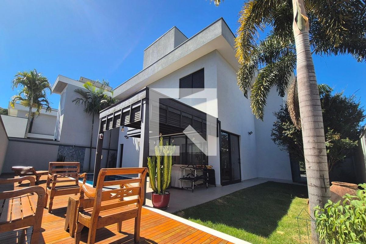 Casa à Venda - Swiss Park, 4 Quartos,  350 m2 em , Campinas - sp | SoloBR