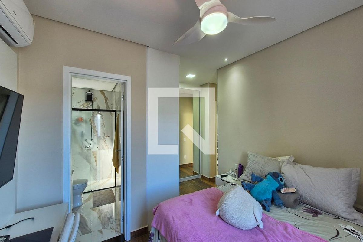 Casa à Venda - Swiss Park, 4 Quartos,  350 m2 em , Campinas - sp | SoloBR