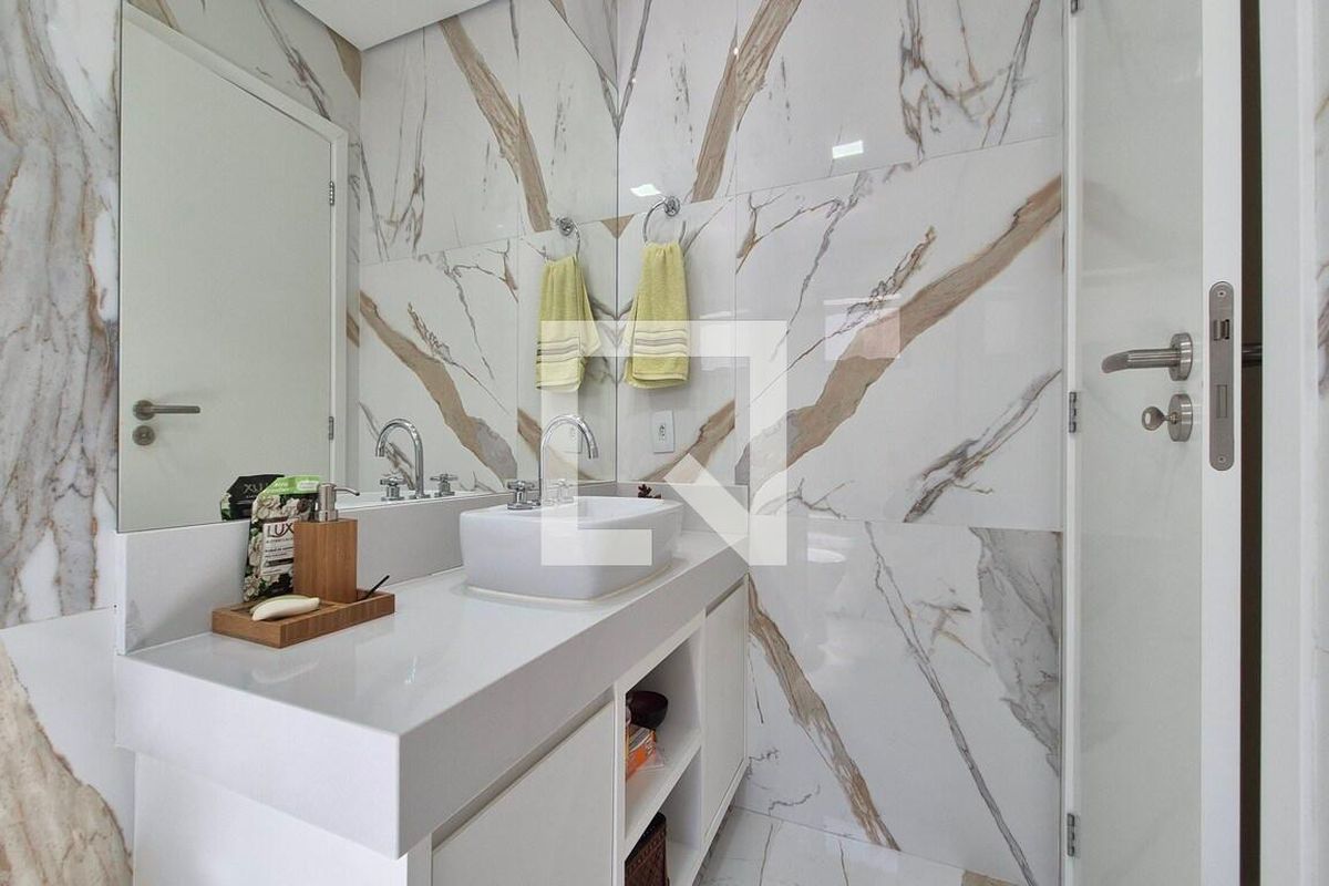 Casa à Venda - Swiss Park, 4 Quartos,  350 m2 em , Campinas - sp | SoloBR