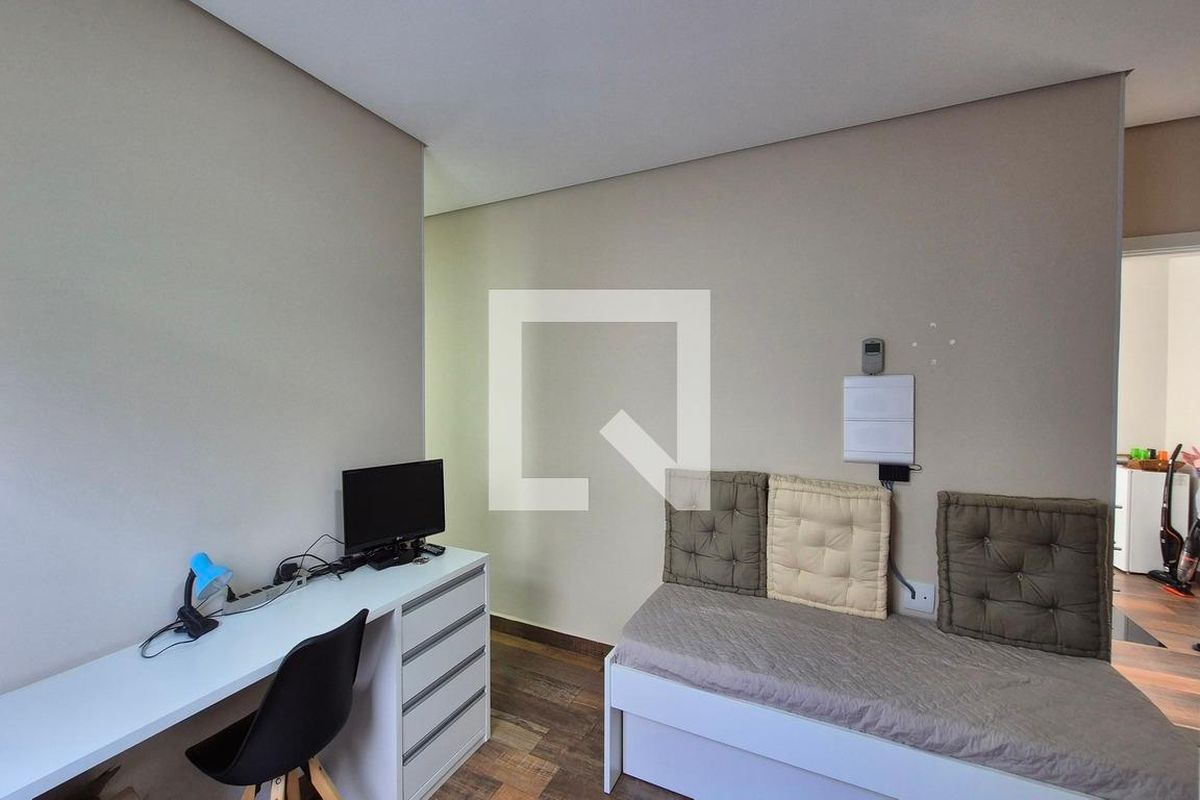 Casa à Venda - Swiss Park, 4 Quartos,  350 m2 em , Campinas - sp | SoloBR