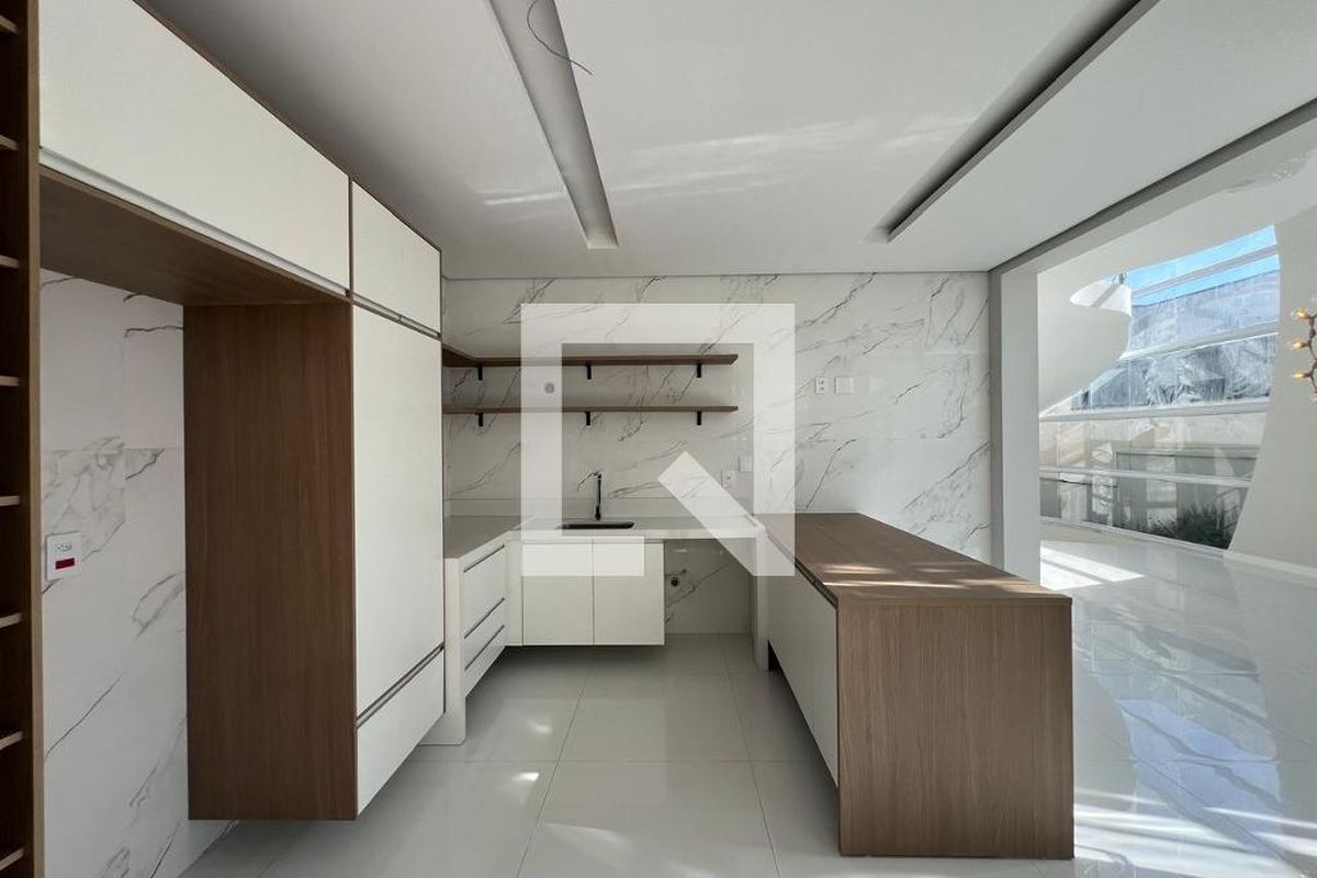 Casa à Venda - Swiss Park, 4 Quartos,  360 m2 em , Campinas - sp | SoloBR