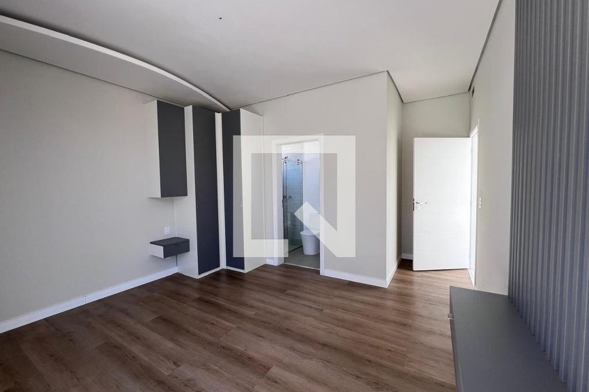 Casa à Venda - Swiss Park, 4 Quartos,  360 m2 em , Campinas - sp | SoloBR