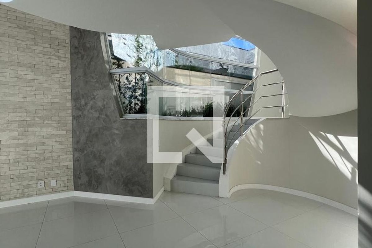 Casa à Venda - Swiss Park, 4 Quartos,  360 m2 em , Campinas - sp | SoloBR