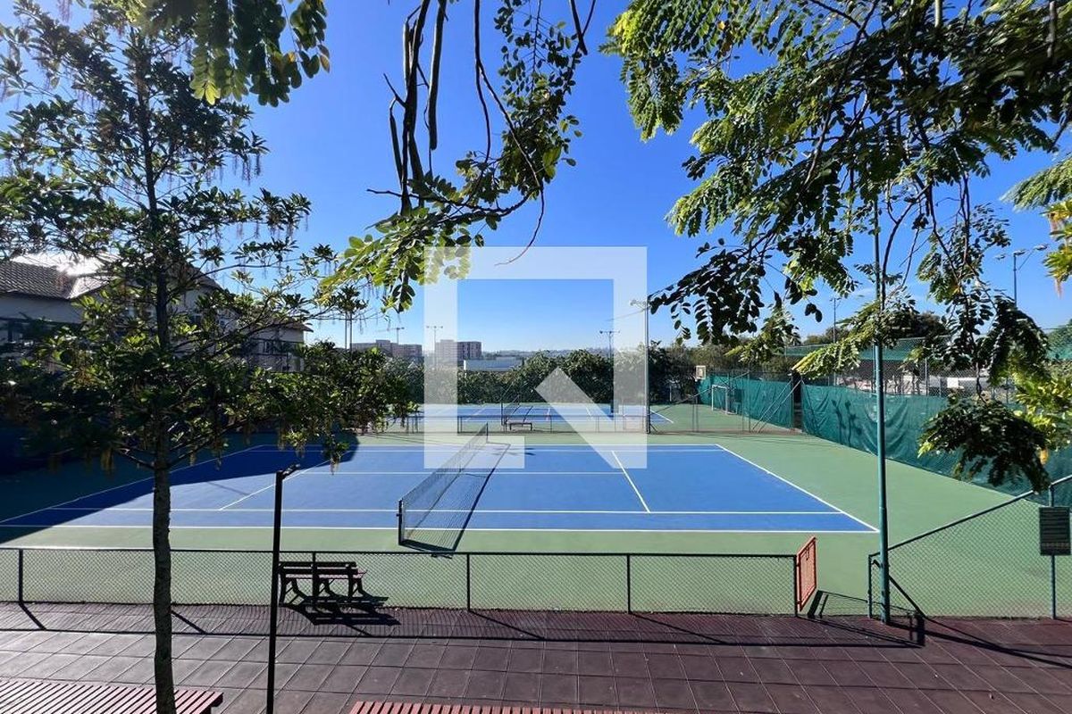 Casa à Venda - Swiss Park, 4 Quartos,  360 m2 em , Campinas - sp | SoloBR