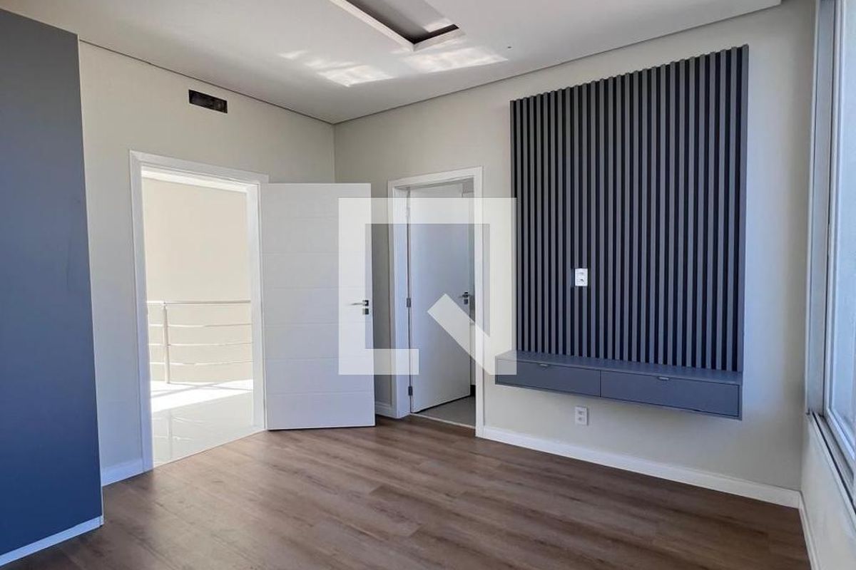 Casa à Venda - Swiss Park, 4 Quartos,  360 m2 em , Campinas - sp | SoloBR