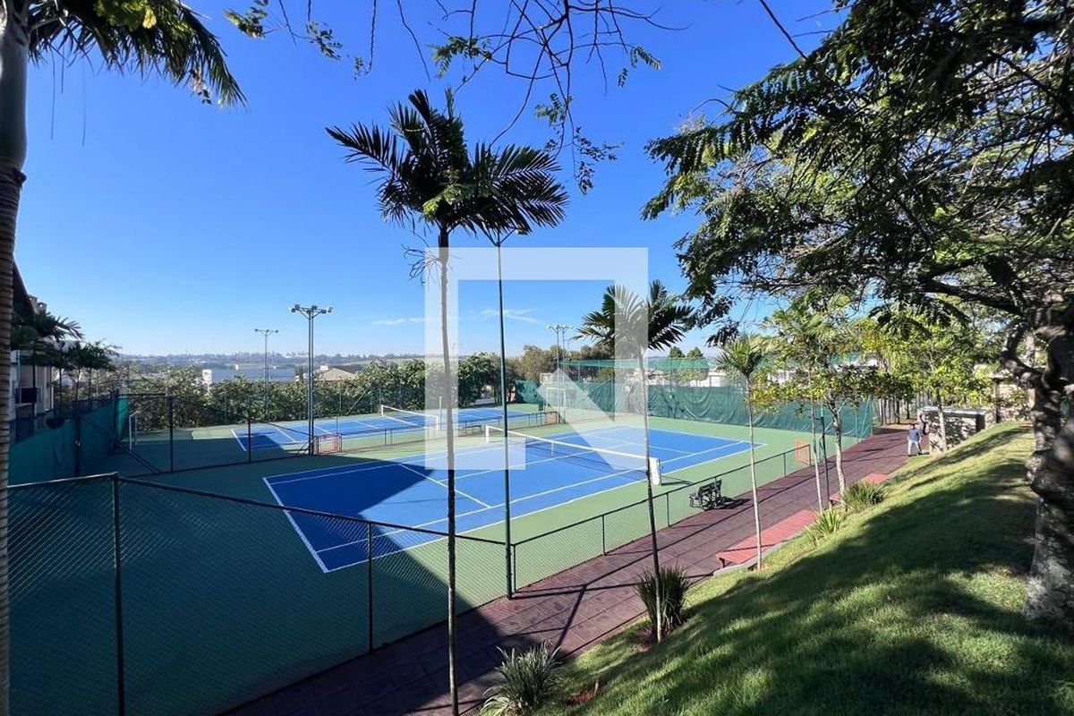 Casa à Venda - Swiss Park, 4 Quartos,  360 m2 em , Campinas - sp | SoloBR