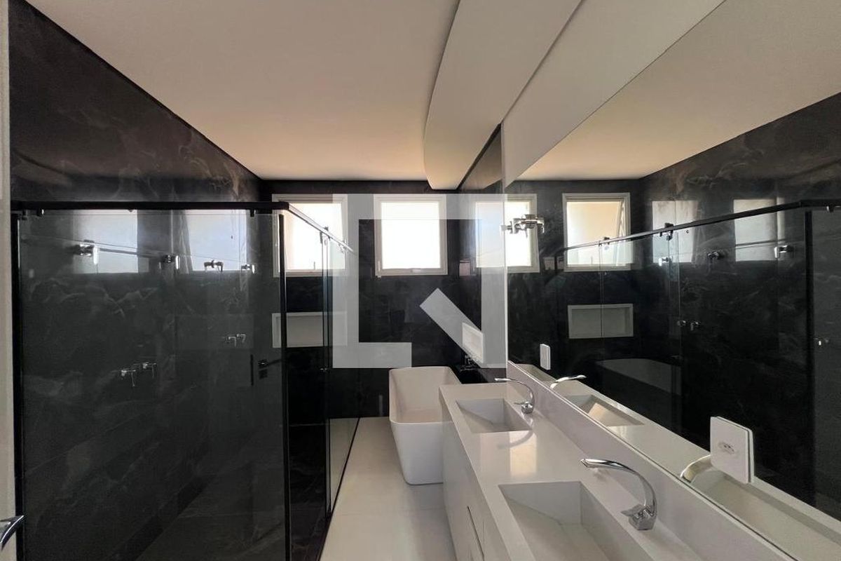 Casa à Venda - Swiss Park, 4 Quartos,  360 m2 em , Campinas - sp | SoloBR