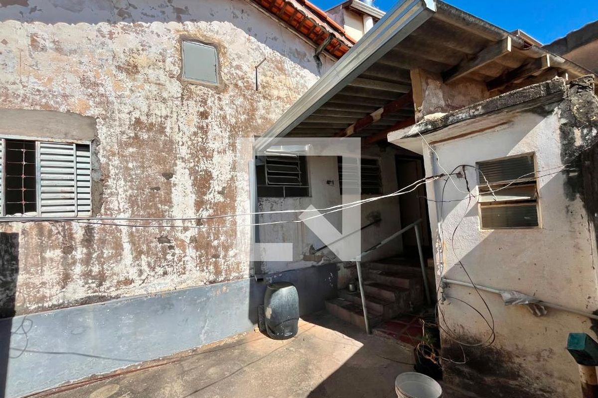 Casa à Venda - Parque Prado, 2 Quartos,  300 m2 em , Campinas - sp | SoloBR