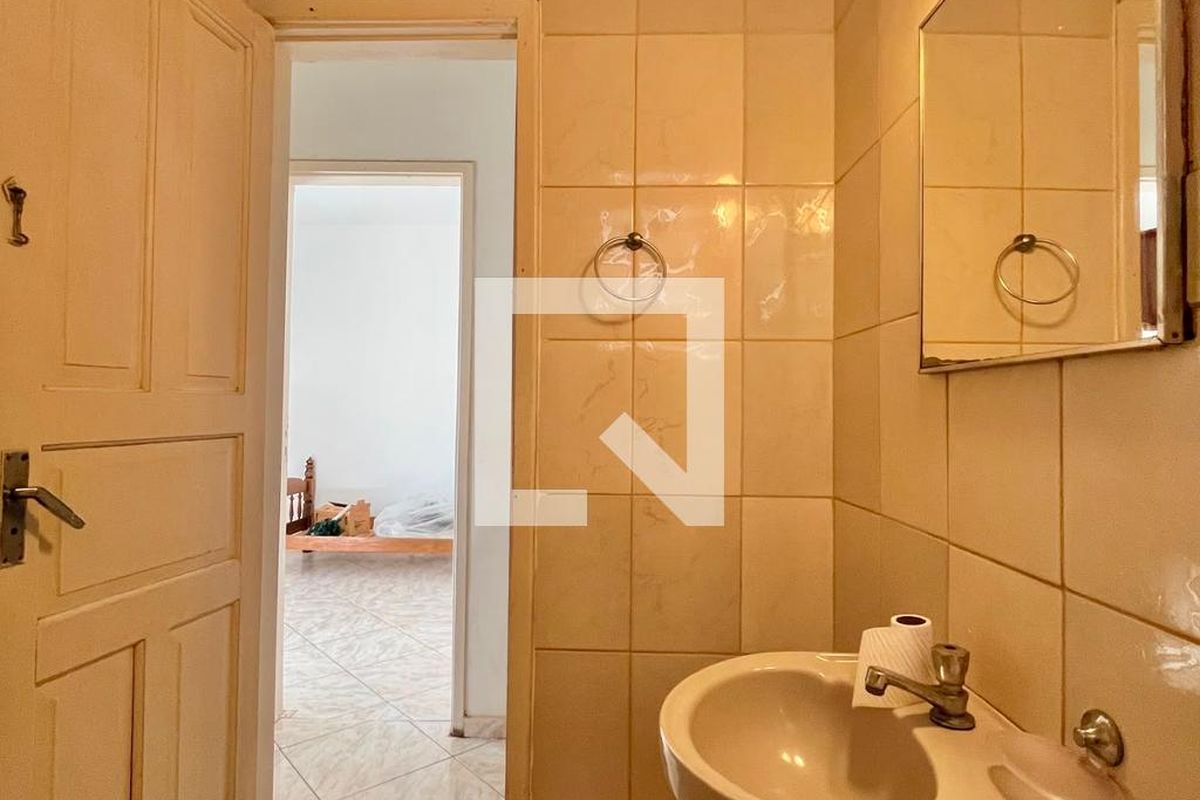Casa à Venda - Parque Prado, 2 Quartos,  300 m2 em , Campinas - sp | SoloBR