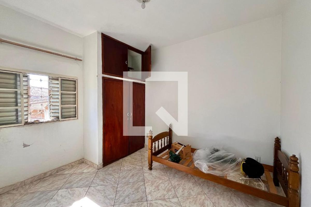 Casa à Venda - Parque Prado, 2 Quartos,  300 m2 em , Campinas - sp | SoloBR