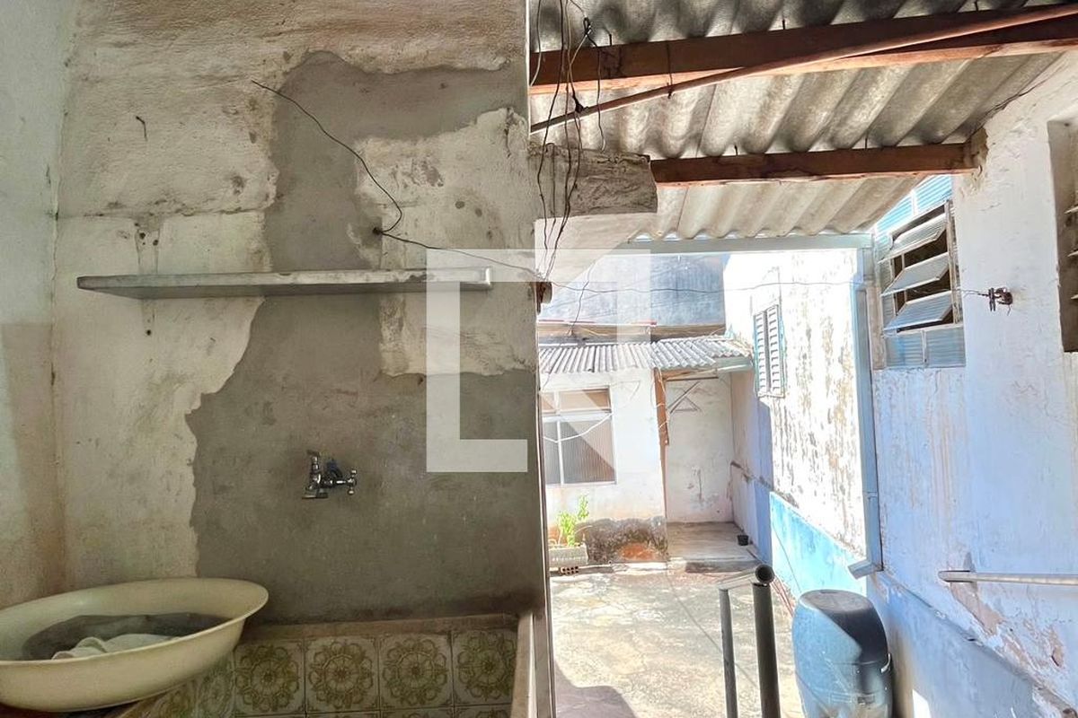 Casa à Venda - Parque Prado, 2 Quartos,  300 m2 em , Campinas - sp | SoloBR