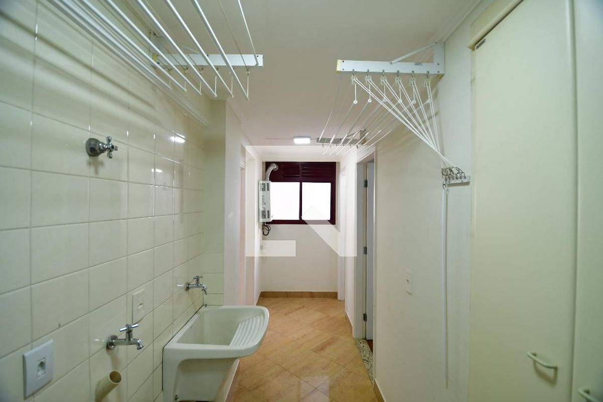 Apartamento à Venda - Jardim Flamboyant, 3 Quartos,  160 m2 em , Campinas - sp | SoloBR