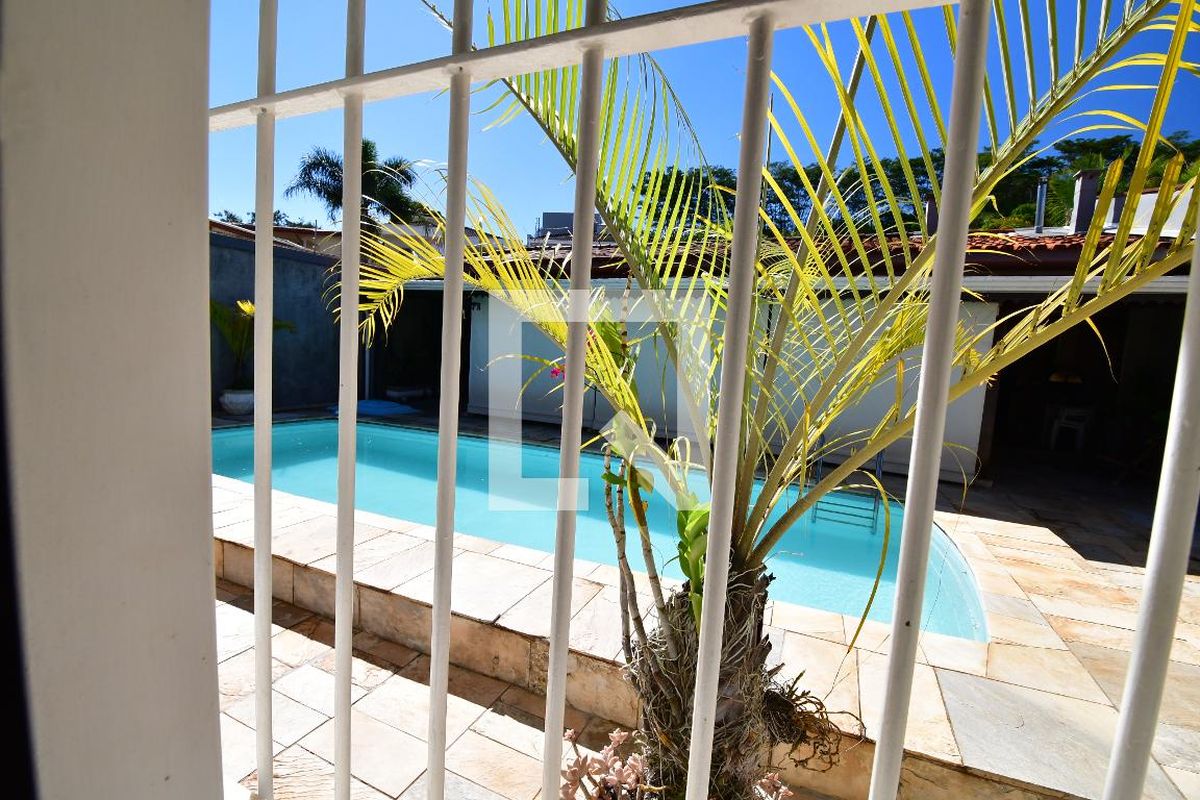 Casa à Venda - Jardim Chapadão, 4 Quartos,  300 m2 em , Campinas - sp | SoloBR