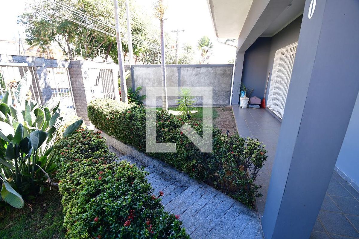 Casa à Venda - Jardim Chapadão, 4 Quartos,  300 m2 em , Campinas - sp | SoloBR