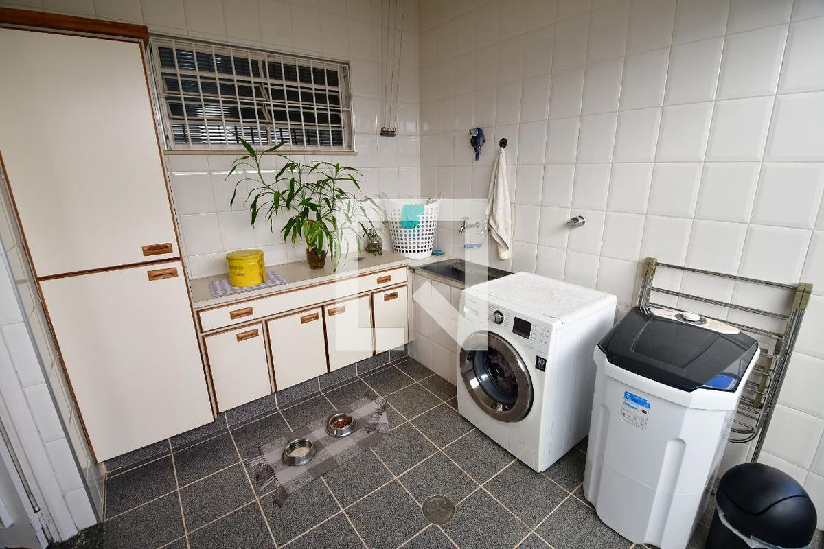 Casa à Venda - Jardim Chapadão, 4 Quartos,  300 m2 em , Campinas - sp | SoloBR