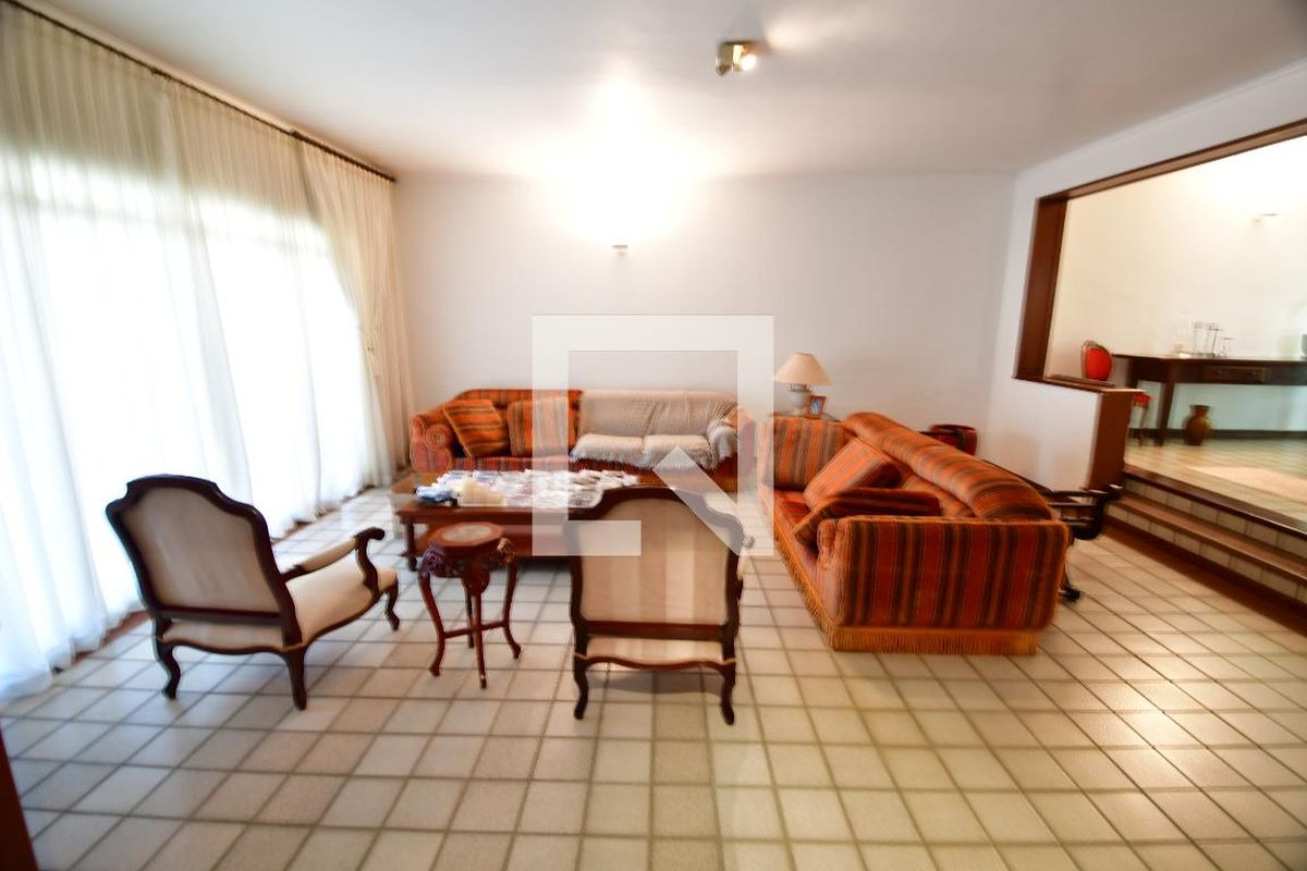 Casa à Venda - Jardim Chapadão, 4 Quartos,  300 m2 em , Campinas - sp | SoloBR