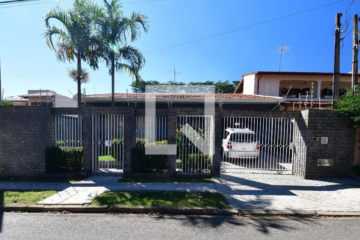 Casa à Venda - Jardim Chapadão, 4 Quartos,  300 m2 em , Campinas - sp | SoloBR
