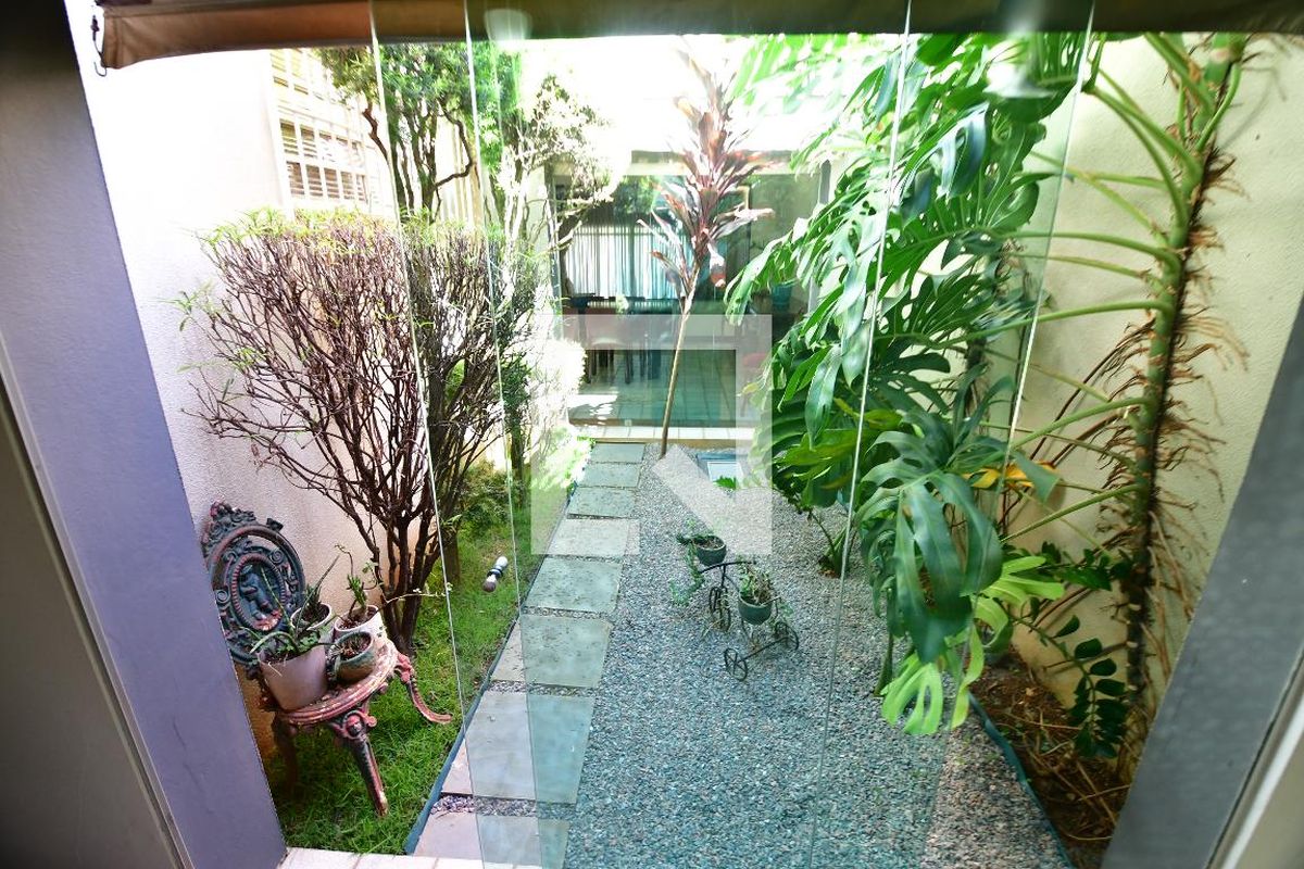 Casa à Venda - Jardim Chapadão, 4 Quartos,  300 m2 em , Campinas - sp | SoloBR