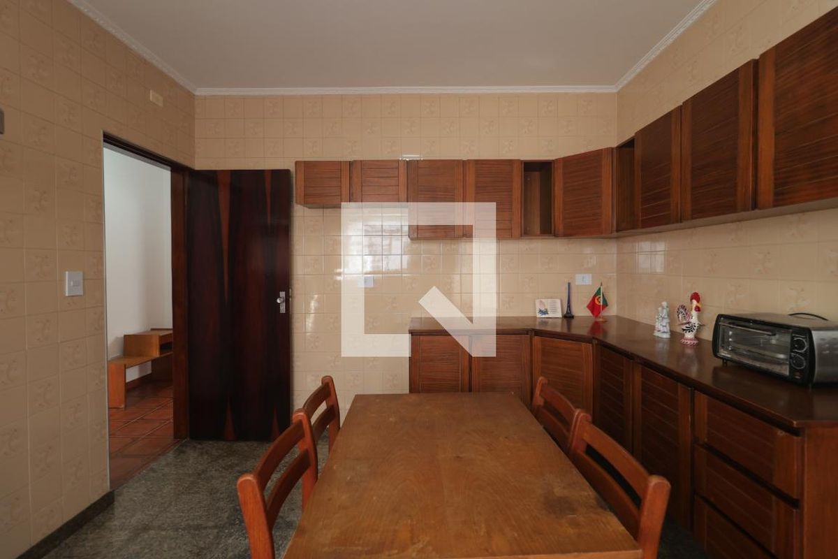 Casa, 3 quartos, 200 m² - Foto 24