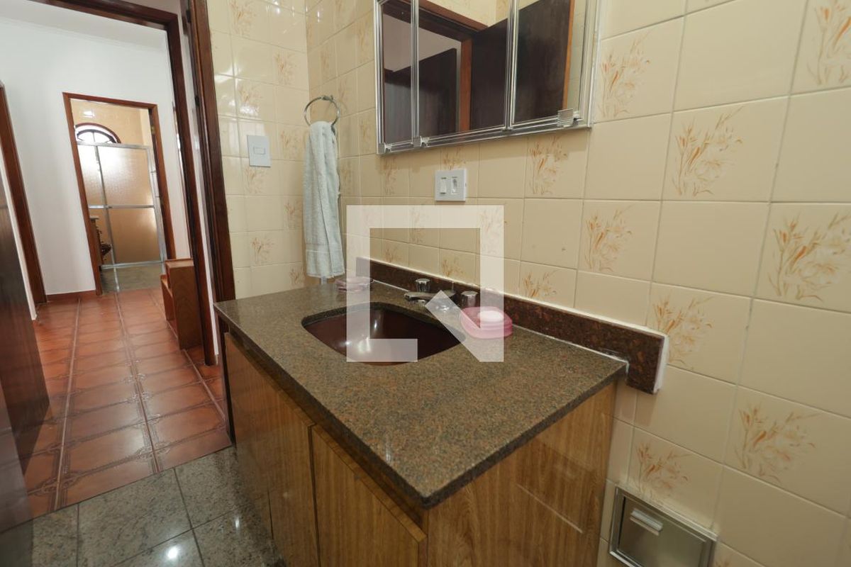 Casa, 3 quartos, 200 m² - Foto 15