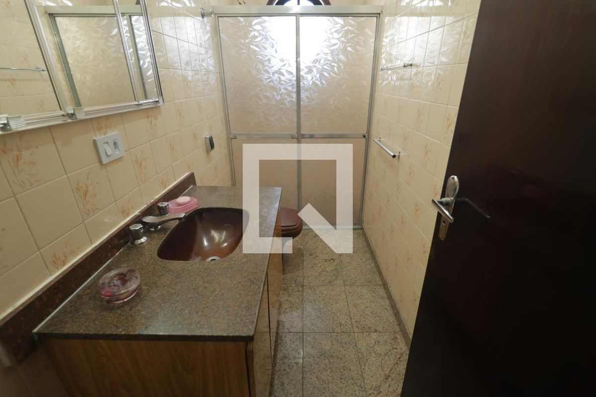 Casa, 3 quartos, 200 m² - Foto 14